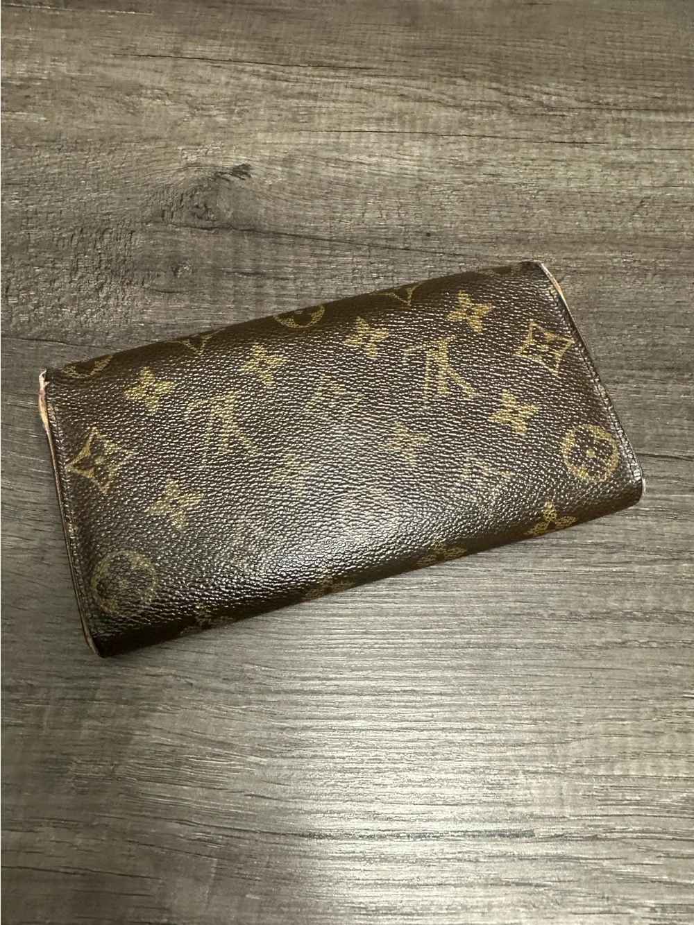 Louis Vuitton Sarah long wallet